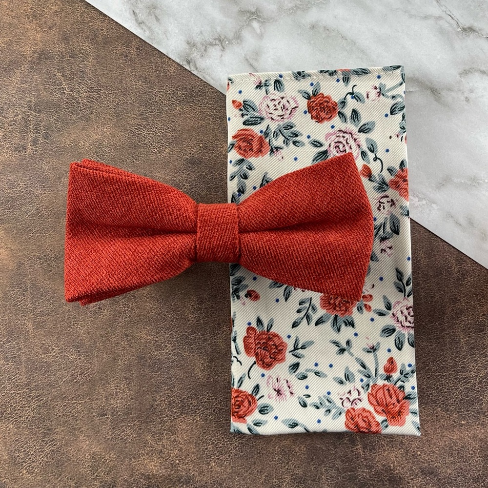 Men’s Vermilion Velour Bow Tie & Off-White Floral Pocket Square